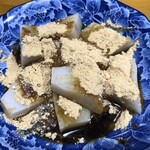 船橋屋 - あまり絡ませずに食べてみたら、きな粉の香ばしさが良き