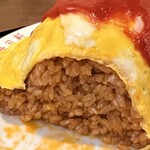 酒泉 わたゆり - すみません。　崩した写真です。　よく炒められたケチャップごはんです。