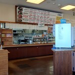 食事処 あじわい館 - カウンターの様子