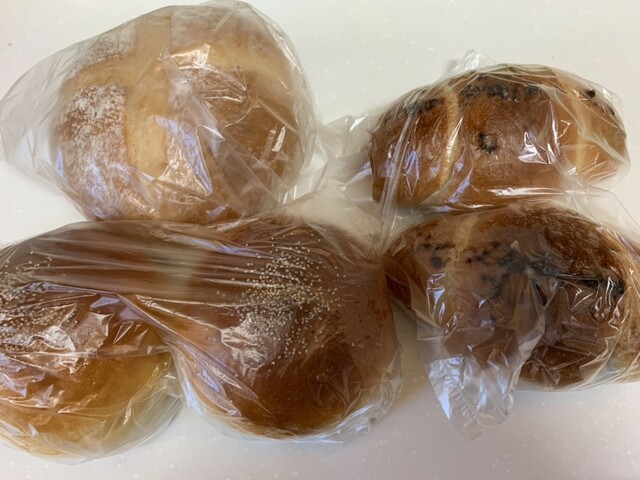 岩手・宮古市の人気ベーカリー『パンジー &ndash; 千徳』：手作りパンとくつろぎ空間