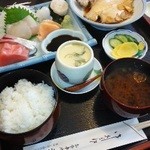 Jisaku - 刺身定食松