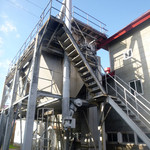 テイスティング・バー - 糖化棟の横の建物