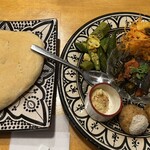 クラフトビールとモロッコ料理 ホップとリップ - 