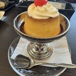喫茶アンフィニ - カスタードプリン！