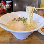 博多 一風堂 - 白丸（バリカタ）