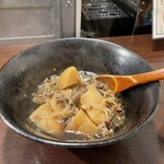 雑草庵　安芸 - 安芸津の肉じゃが　味付けも美味しいけどじゃがいもがとにかく美味しい。