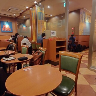 カフェ・ベローチェ_2