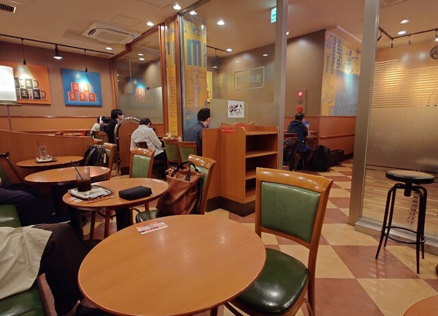 Cafe Veloce Awajimachiekimaeten photo 4