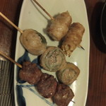 阿うん 博多串焼きの店 - エノキ茸、しそ巻き、ハツ