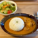 古民家カフェ140 Decorico - 料理写真:スパイシーチキンカレー    サラダ・ドリンク付き