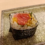 鮨 ひろ海 - マグたく巻き