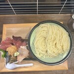 ロッカクエビノ 東大阪店 - 名物海鮮丼【並】日本一のオマール海老みそ海鮮丼ラーメンセット（2475円）