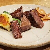 神楽坂 OSAKA きっちん - A5和牛ステーキ(ミディアムレアで)