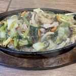 おかず星人 - 料理写真:あんかけ焼きそば　780円