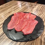 焼肉 ジャンボ - 黒毛和牛タン