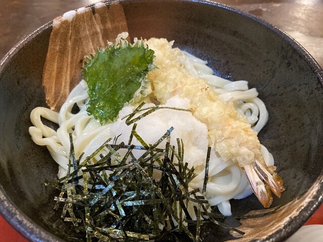 あいちぁん ちいかわ 2台同時充電/32W ACアダプタ（モモンガ） | ちいかわ