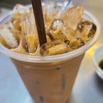 Go-Ang Kaomunkai Pratunam - なんとかティーあったので、日本でいうところのお茶かと思ったらめちゃくちゃ甘いチョコジュースみたいなものが出てきた