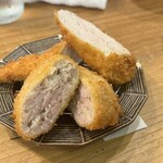 ニューベイブ - サービスのメンチカツとササミカツ