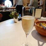 ピレネー - スパークリングワインを追加しました