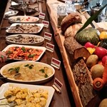 ピレネー - 前菜ビュッフェ