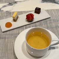 ドミニク・ブシェ トーキョー - 