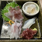 さかな市場  - 活き造りの後に残った下足などもお刺身にして頂きました