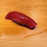 鮨 さかい - 漬けマグロ(昨年12月に冷凍保存したもの)