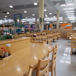 ビッグプロ - お休み処　カウンター席とテーブル席