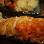 焼匠 神田 - 鶏のチーズフライフレッシュトマトソース