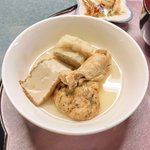 おでん め組 - <'14/09/22撮影>本日のめ組定食 1080円 の烏賊ミンチ大根巻、厚揚げ、鶏腿肉、南瓜カレ風包煮