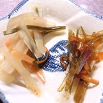 おでん め組 - <'14/09/22撮影>本日のめ組定食 1080円 の人参と牛蒡の甘辛煮、大根と人参と昆布の煮物