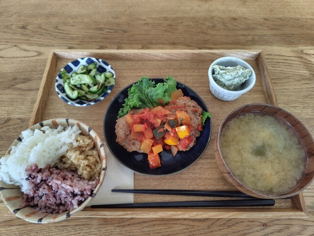 ごはん屋 はれ 塩釜 &ndash; 地元食堂の温かい定食が評判