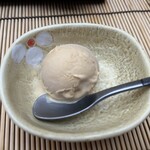 すし匠 - キャラメルのアイスクリーム