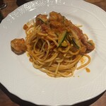 銀座2丁目ミタスカフェ - ズッキーニと海老のトマトクリームパスタ