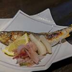 魚処 天悟 - 鮎の塩焼き  砂丘らっきょ付き