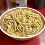 ラーメン二郎 - 2025/7/26 小豚ヤサイアブラ 店主麺上げ 700円