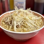 ラーメン二郎 - 料理写真:2025/7/26 小豚ヤサイアブラ 店主麺上げ 700円