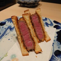 横浜 うしみつ - 厳選ヒレのブリオッシュカツサンド