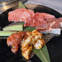 近江うし焼肉 にくTATSU 日本橋室町店 - 