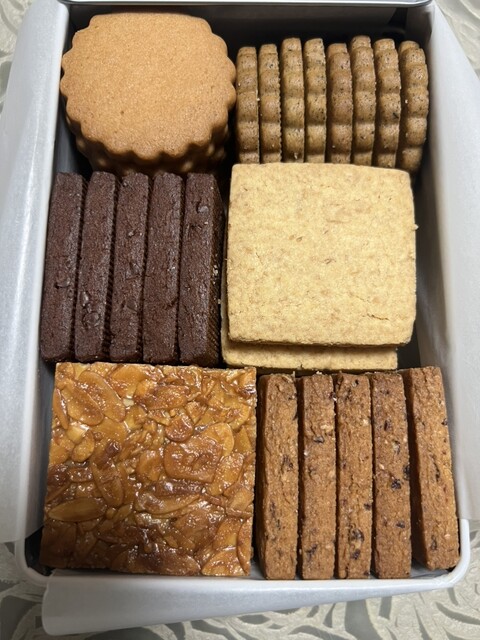 シヅカ洋菓子店 （SHIZUKA Patisserie） - 白金高輪/ケーキ