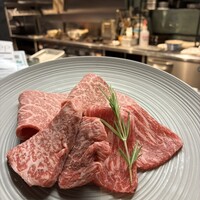 和牛とワイン 焼肉きゅうこん - 赤身三点盛り