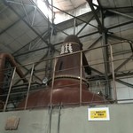 ニッカウヰスキー 余市蒸溜所 - 【2014年09月】蒸溜棟内部、ポットスチルです。