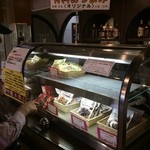 ニッカウヰスキー 余市蒸溜所 - 【2014年09月】有料のおつまみを試飲会場内で販売してました。