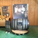 ニッカウヰスキー 余市蒸溜所 - 【2014年09月】竹鶴政孝と樽職人の会話より。