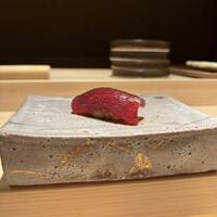 鮨 由う - 