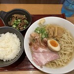 朝ラーメン 浜堂六九 - かつおの冷やし、もつ煮ランチセット
