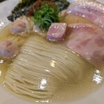 Ramen Break Beats - 特上塩らぁ麺、美しいです。