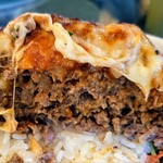 KITCHEN BAR 新目黒茶屋 - ハンバーグ断面。