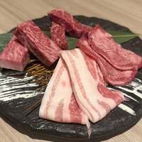 近江うし 焼肉 にくTATSU 青山本店 - 
