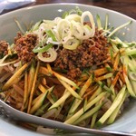 北京 - 料理写真:四川冷やし中華‼️肉そぼろとキュウリ、もやしがとんでもねー‼️(*≧∀≦*)☀️☀️☀️